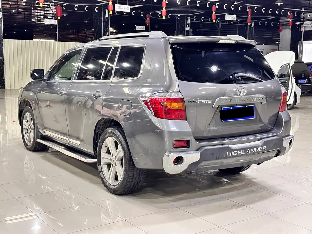 Toyota Highlander 2010 — фото 10