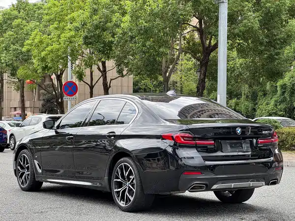 BMW 5 Series 2022