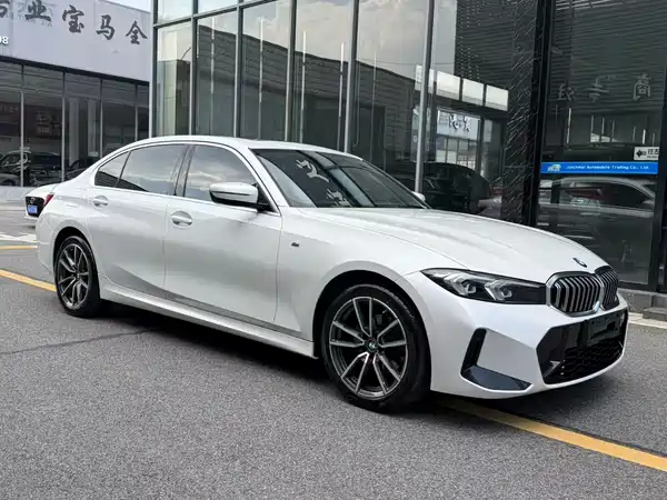 BMW 3 Series 2023
