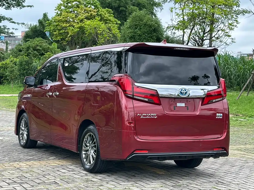 Toyota Alphard 2020 — фото 4