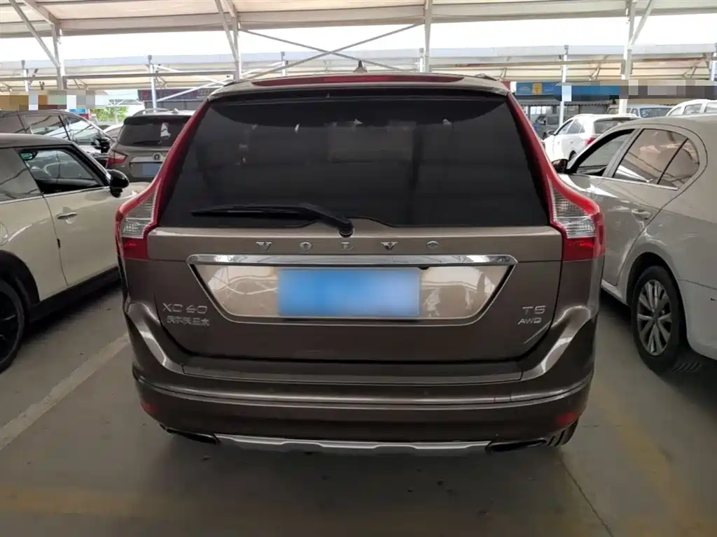 Volvo XC60 2015 — фото 6