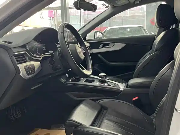 Audi A4L 2024