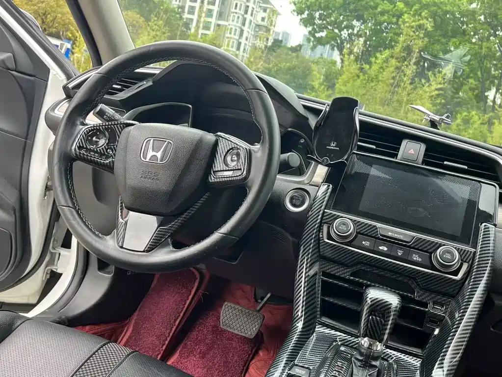 Honda Civic 2020 — фото 17