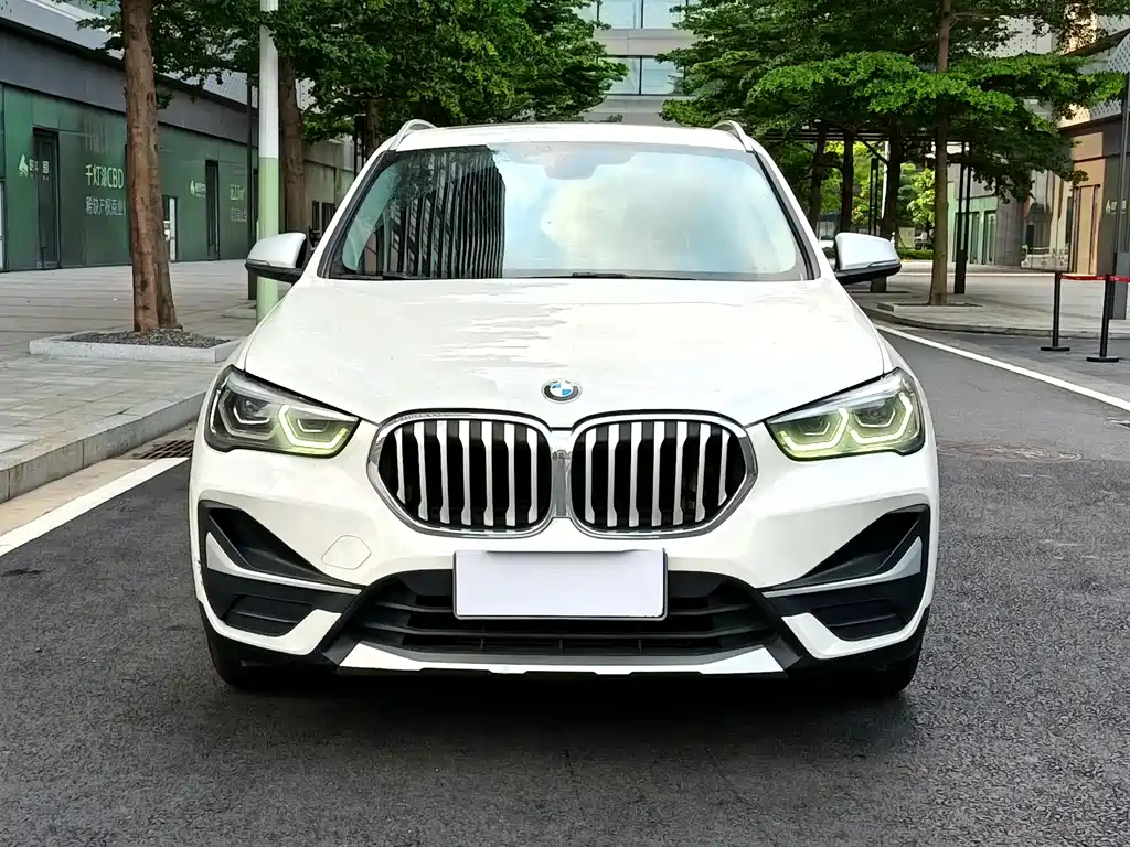 BMW X1 2022 — фото 2