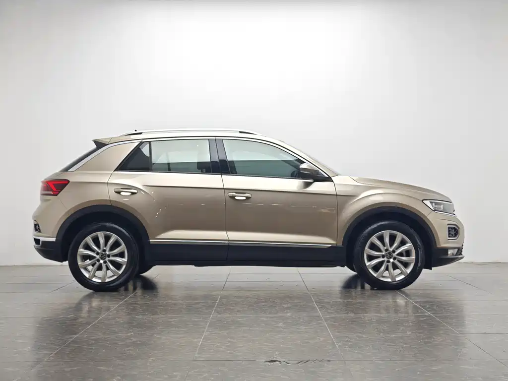 Volkswagen T-Roc 2021 — фото 11