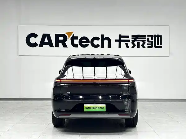 Li Auto L6 2025