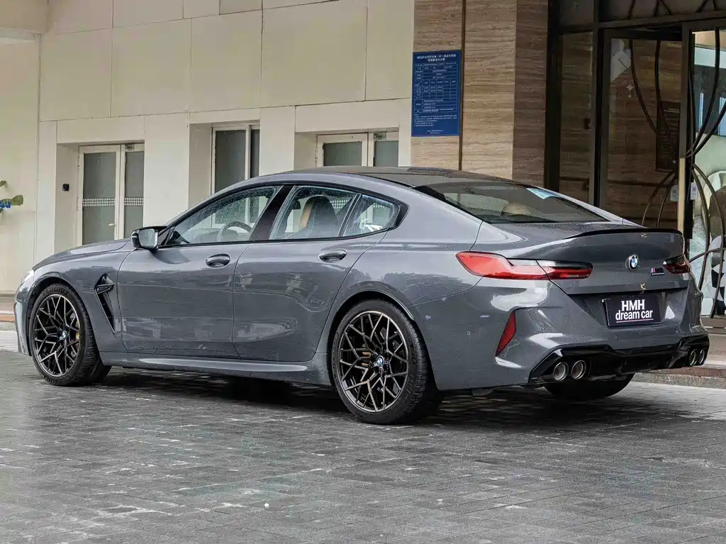 BMW M8 2021 — фото 10