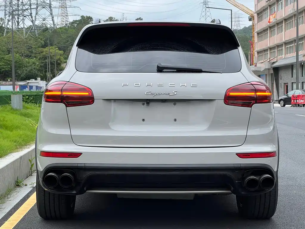 Porsche Cayenne 2015 — фото 5