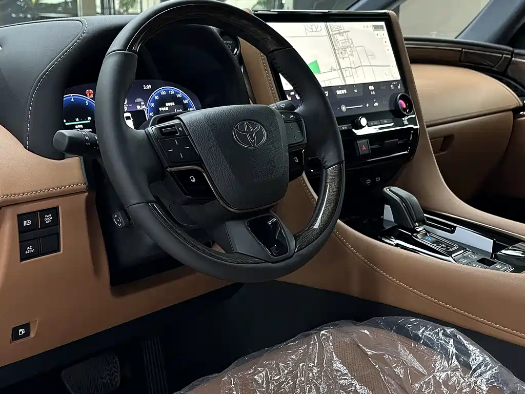 Toyota Alphard — фото 20