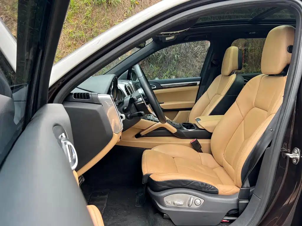 Porsche Cayenne 2015 — фото 14