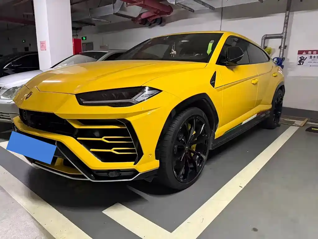 Lamborghini Urus 2021