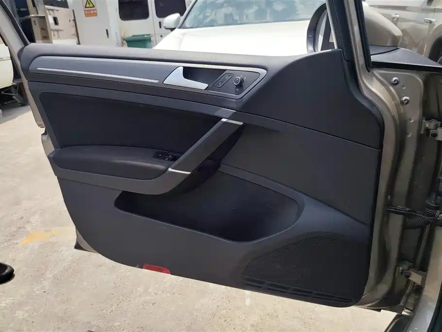 Volkswagen Golf 2016