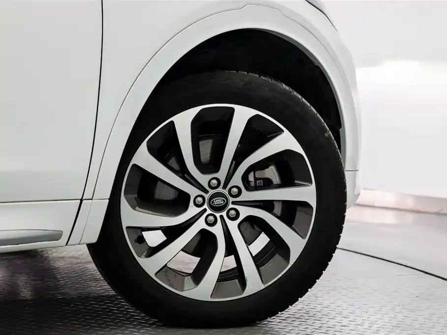 Land Rover Discovery Sport 2024 — фото 18