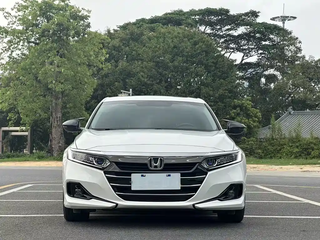 Honda Accord 2022 — фото 2