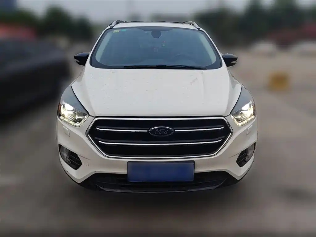 Ford Kuga 2018 — фото 24