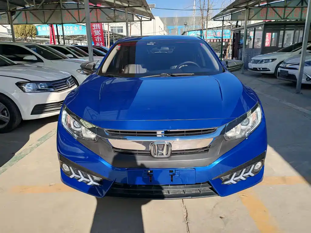 Honda Civic 2017 — фото 2
