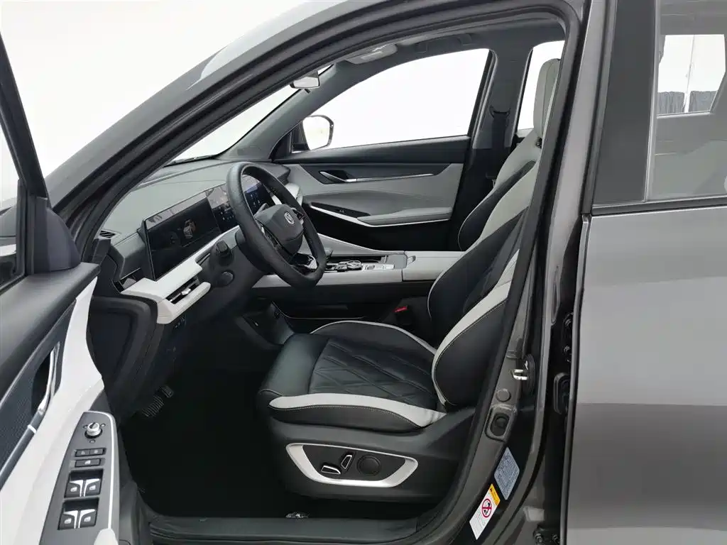Changan CS75 PLUS 2023 — фото 10