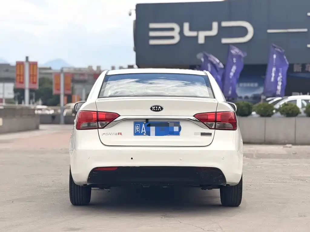 Kia Forte 2016 — фото 3