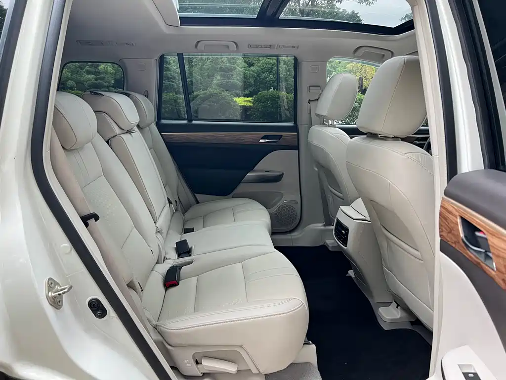 GAC Motor Trumpchi GS8 2018 — фото 14