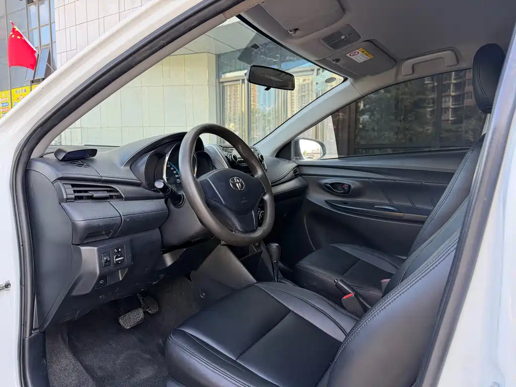 Toyota Yaris L 2019