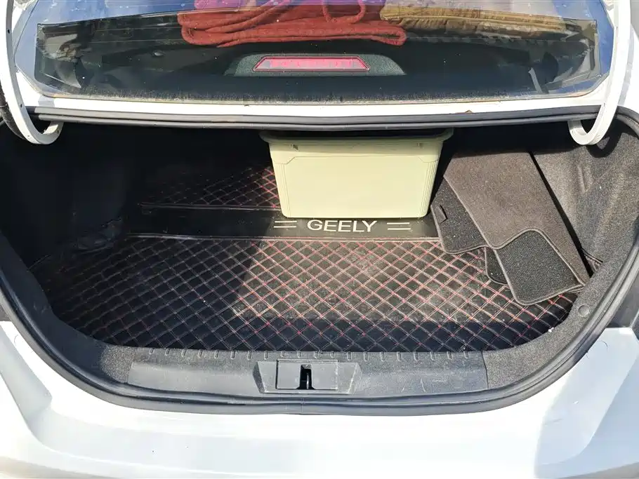 Geely Emgrand 2020