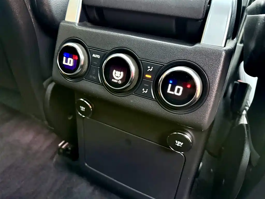 Land Rover Discovery 2019 — фото 14