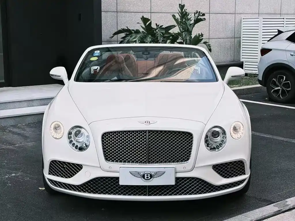 Bentley Continental 2017 — фото 2