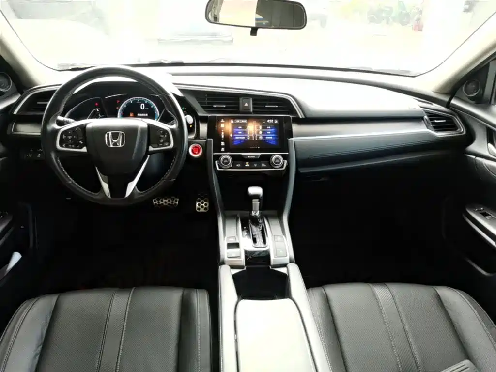Honda Civic 2017 — фото 10