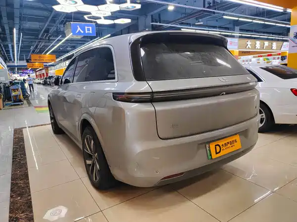 Li Auto L8 2023