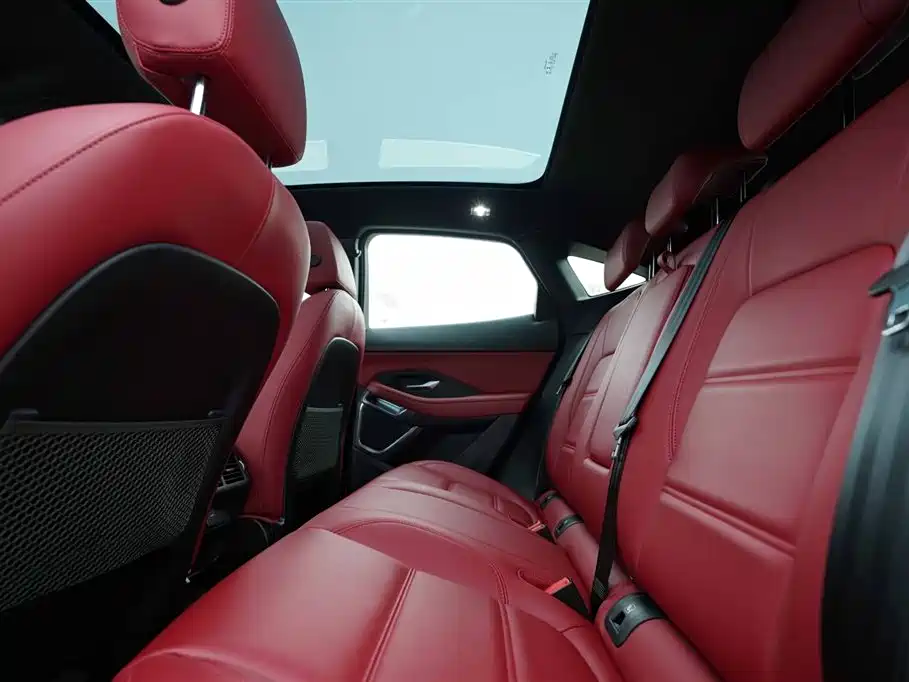 Jaguar E-PACE 2023 — фото 21
