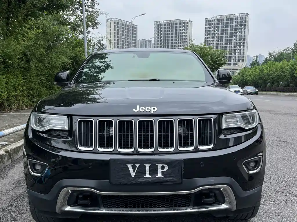 Jeep Grand Cherokee 2016