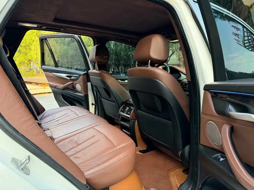 BMW X5 2016 — фото 10