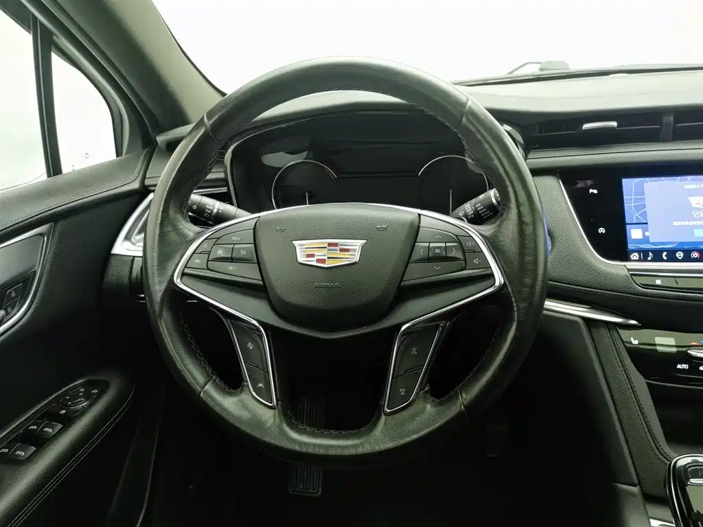 Cadillac XT5 2022 — фото 11