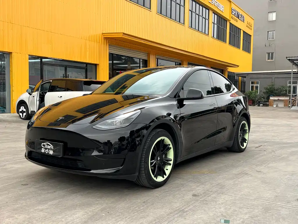 Tesla Model Y 2023 — фото 2