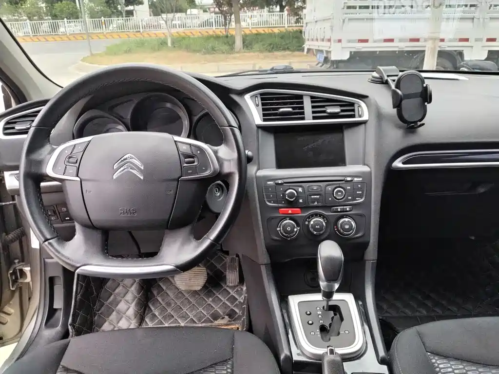 Citroen C4L 2015 — фото 11