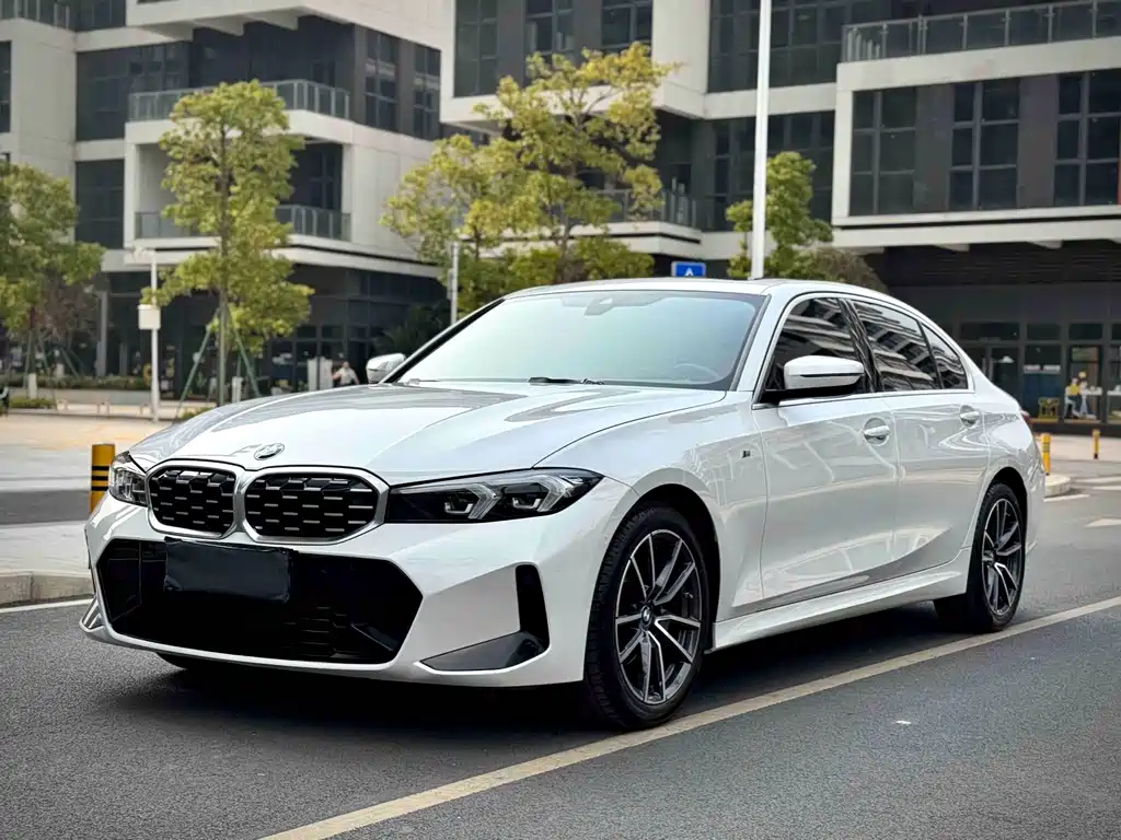BMW 3 Series 2023
