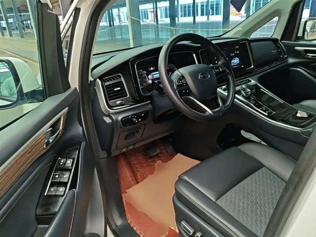 GAC Motor Trumpchi M8 2022 — фото 16