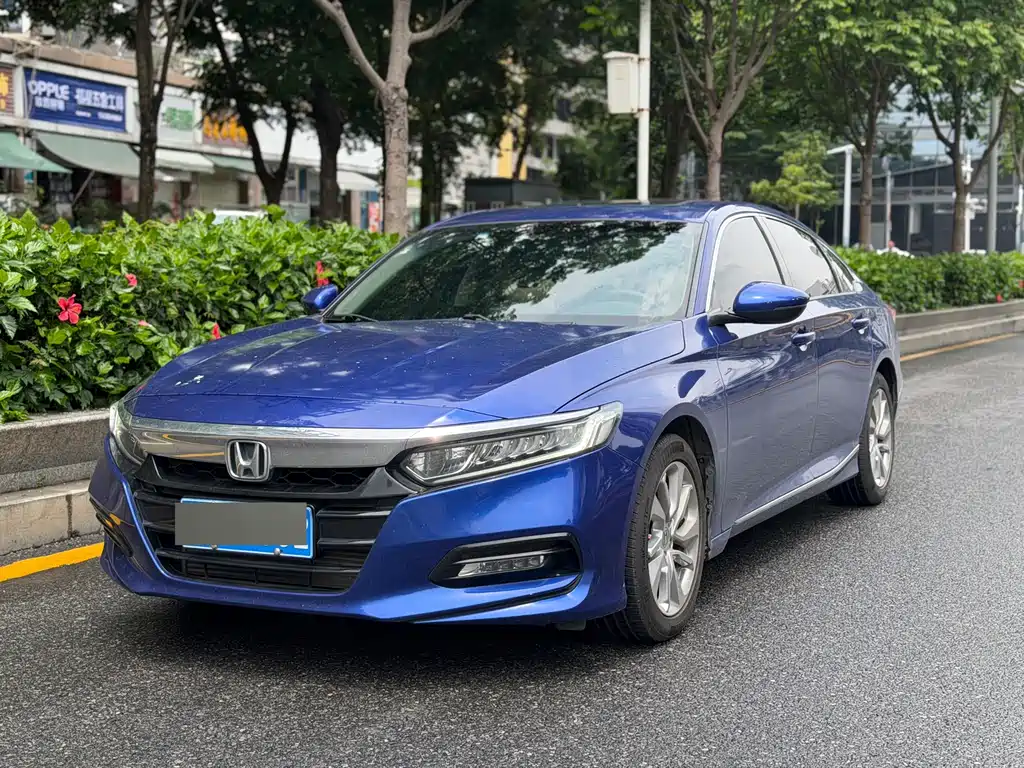 Honda Accord 2018 — фото 1