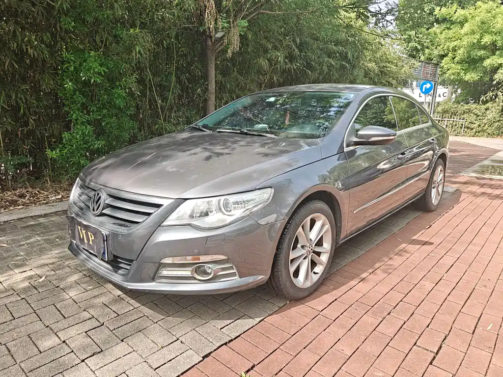 Volkswagen CC 2011