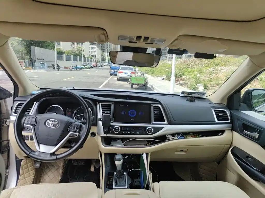 Toyota Highlander 2019 — фото 13