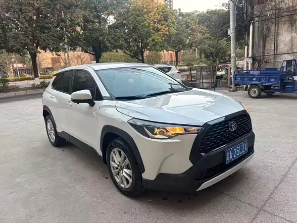 Toyota Corolla Cross 2023