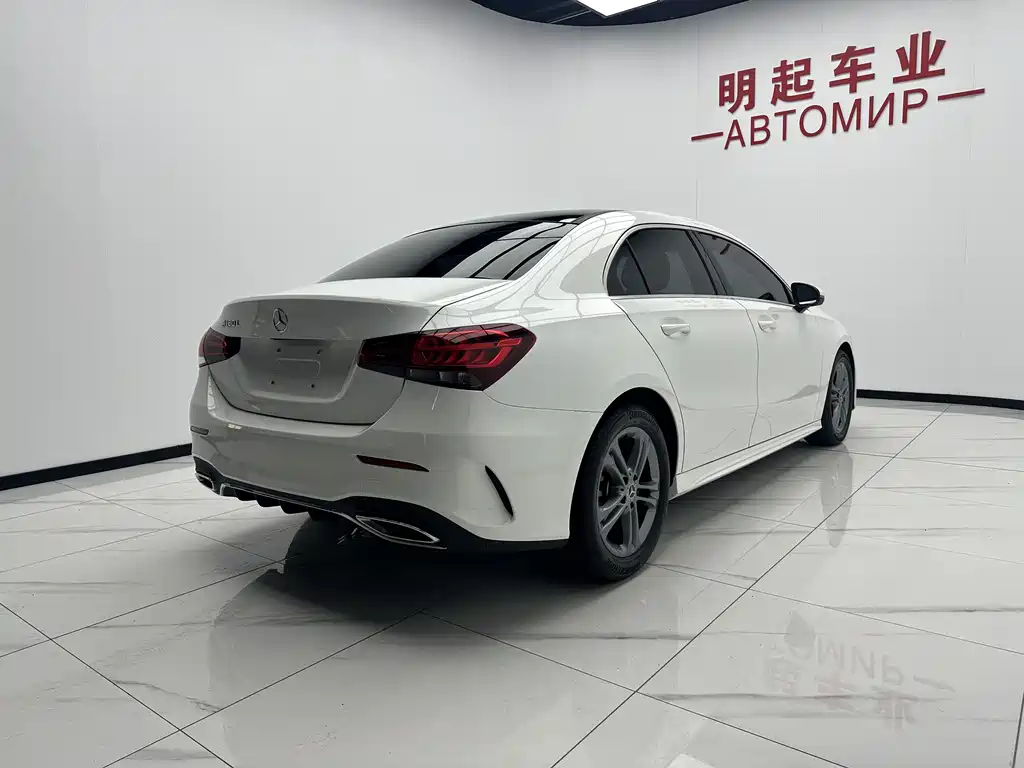 Mercedes-Benz A-Class 2022 — фото 9