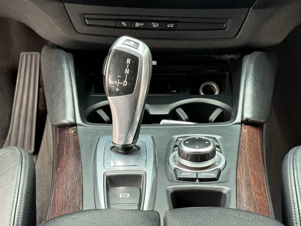 BMW X6 2014 — фото 12