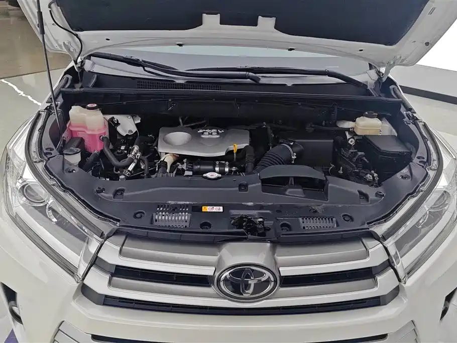 Toyota Highlander 2020 — фото 10
