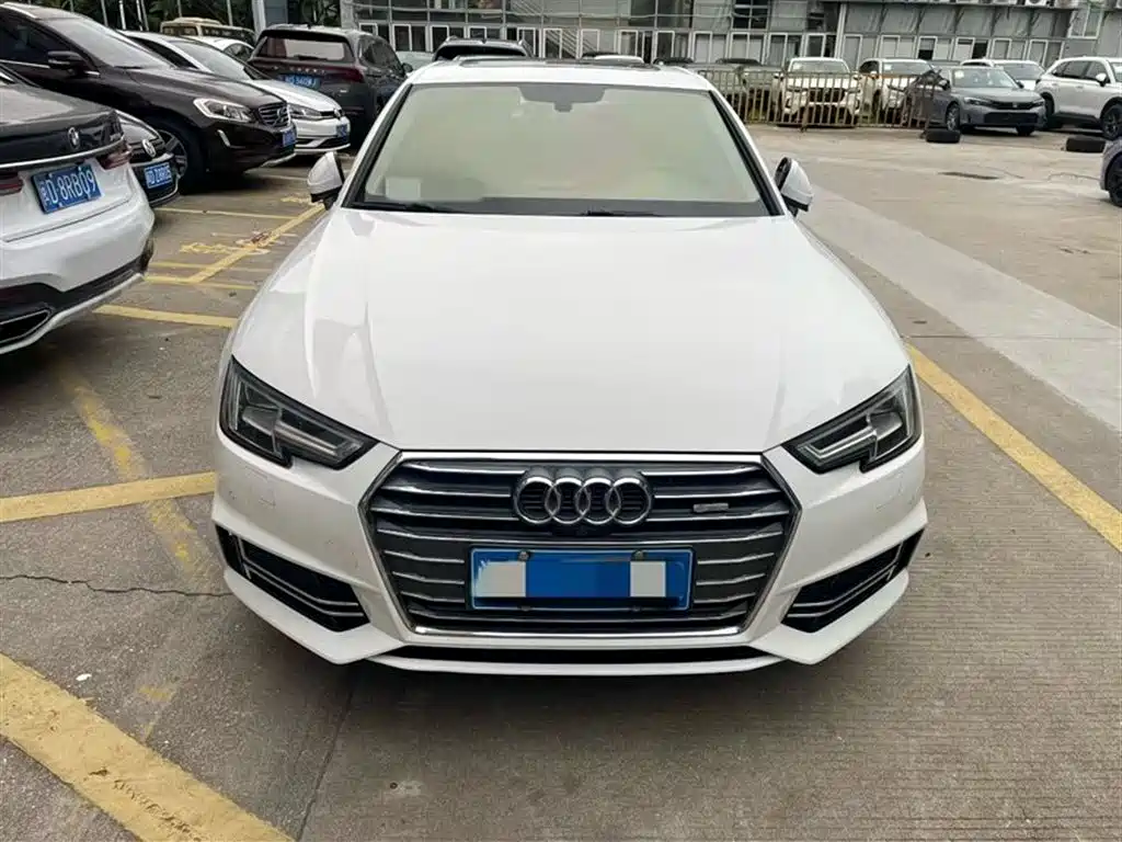 Audi A4L 2018 — фото 2
