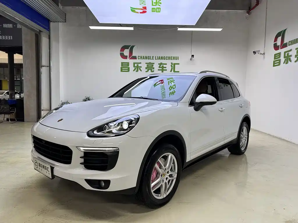 Porsche Cayenne Hybrid 2018 — фото 2