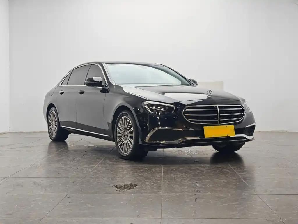 Mercedes-Benz E-Class 2023 — фото 2
