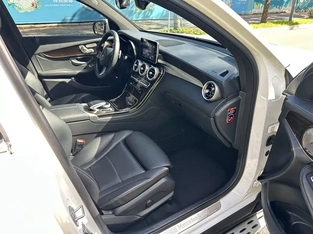 Mercedes-Benz GLC 2019
