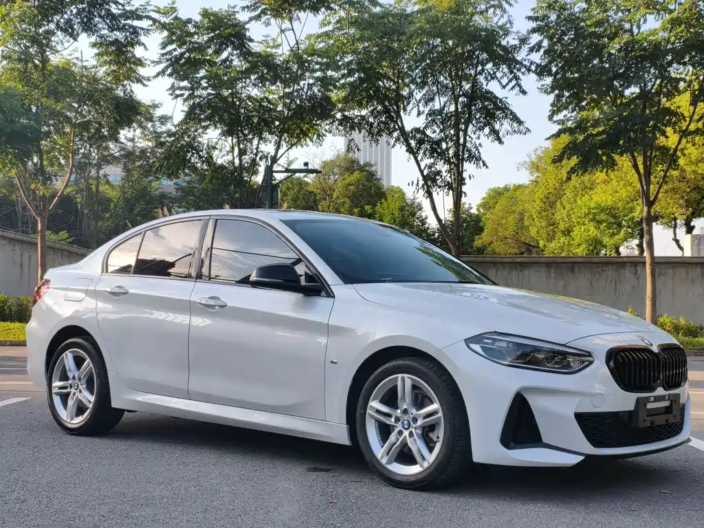 BMW 1 Series 2023