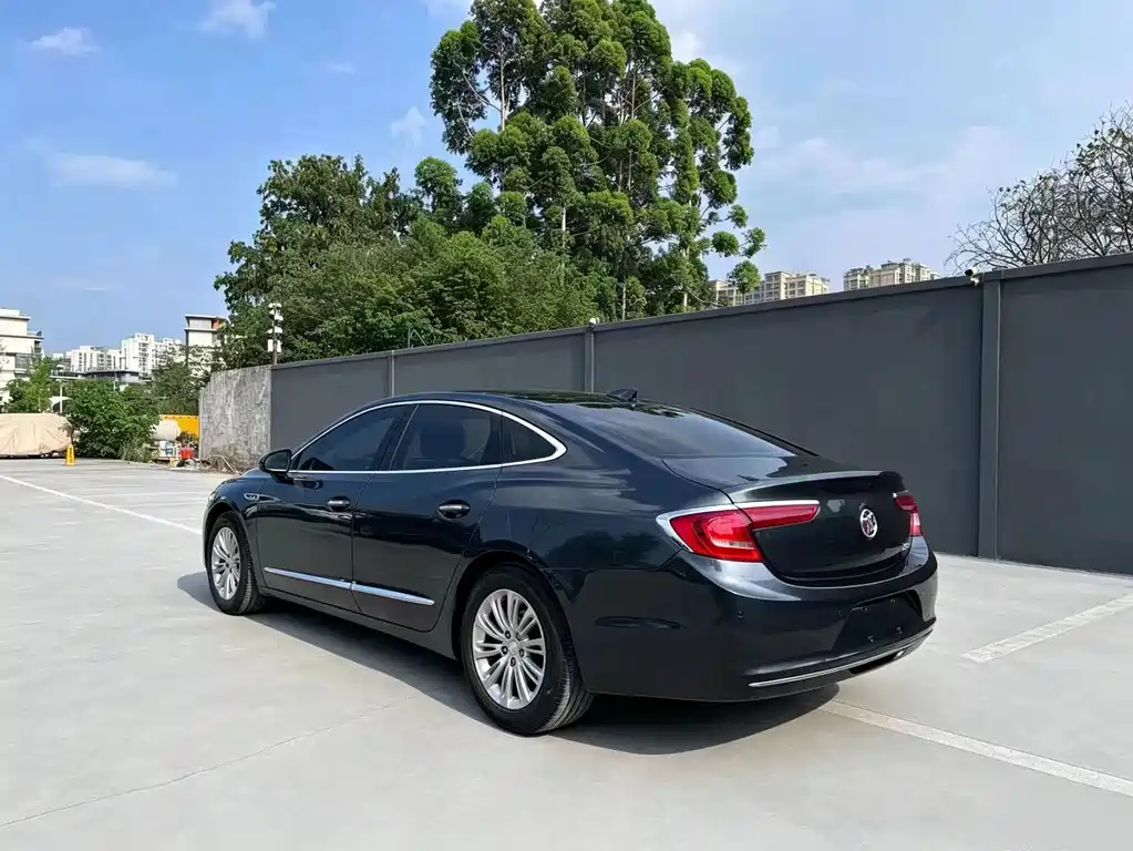 Buick LaCrosse 2019 — фото 6